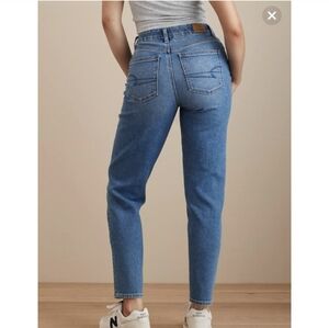 American Eagle Mom Jean Womens Size 4 Regular
